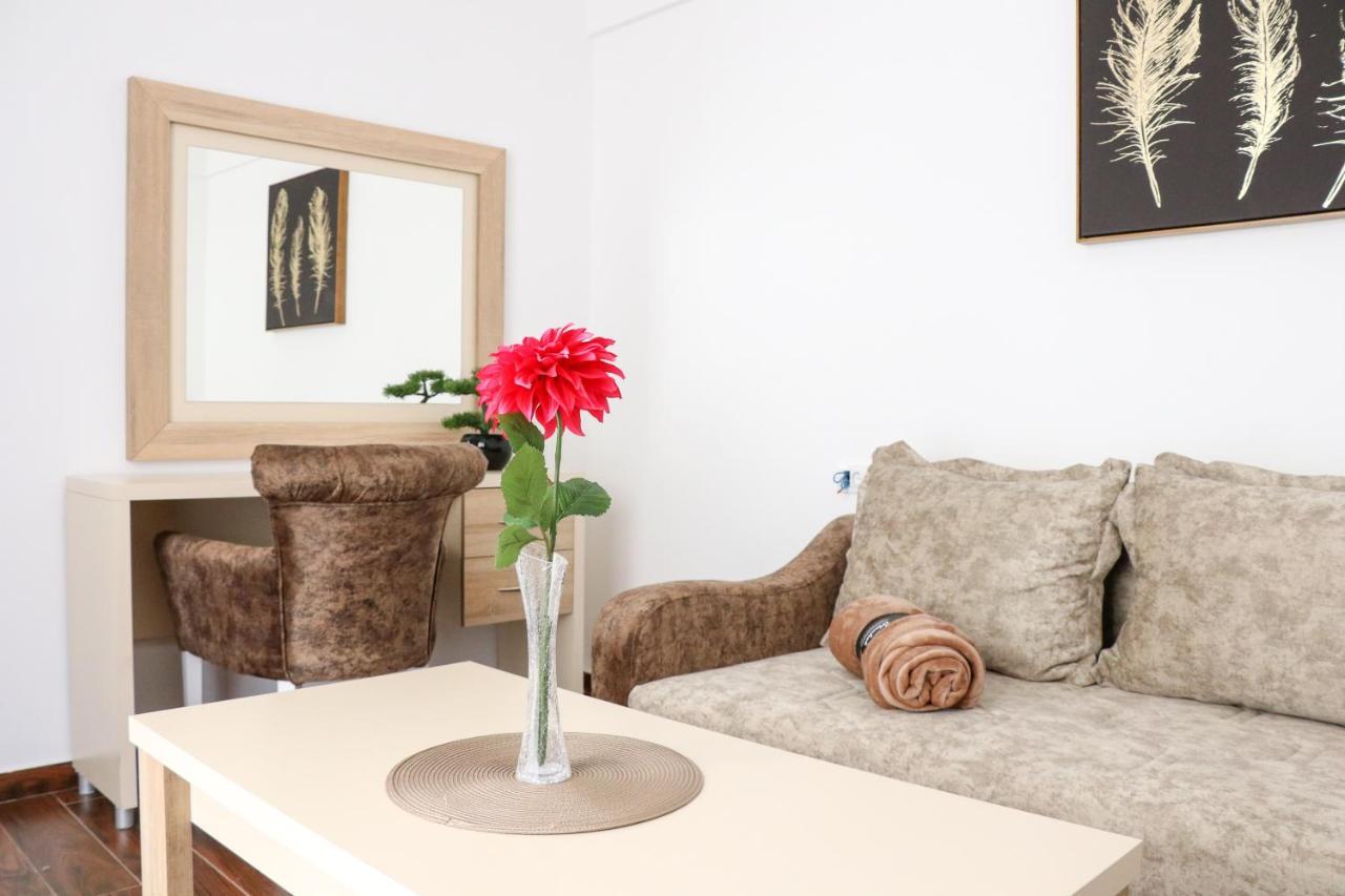 Hotel Xelent Ulcinj Zewnętrze zdjęcie